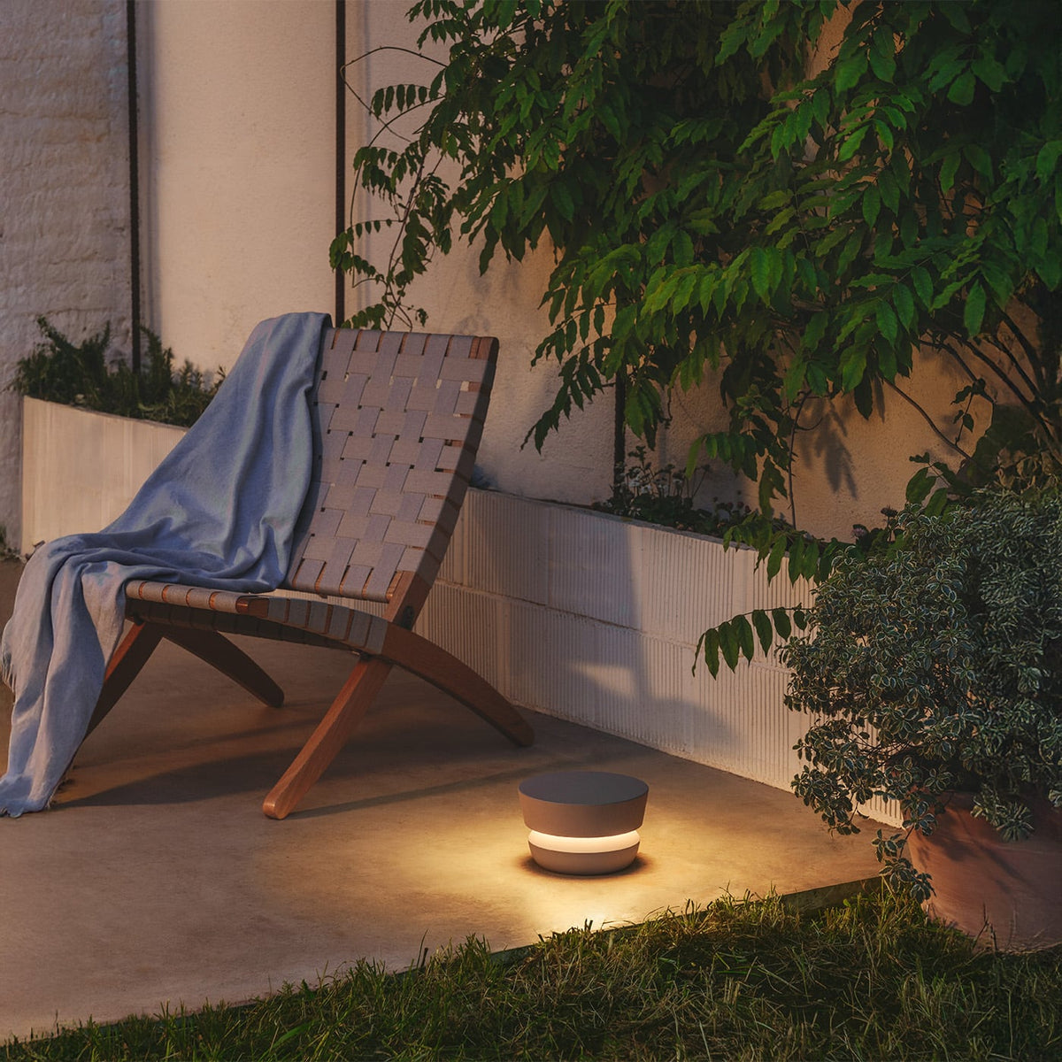 Vibia Dots 4700/02 Lampada da terra Outdoor