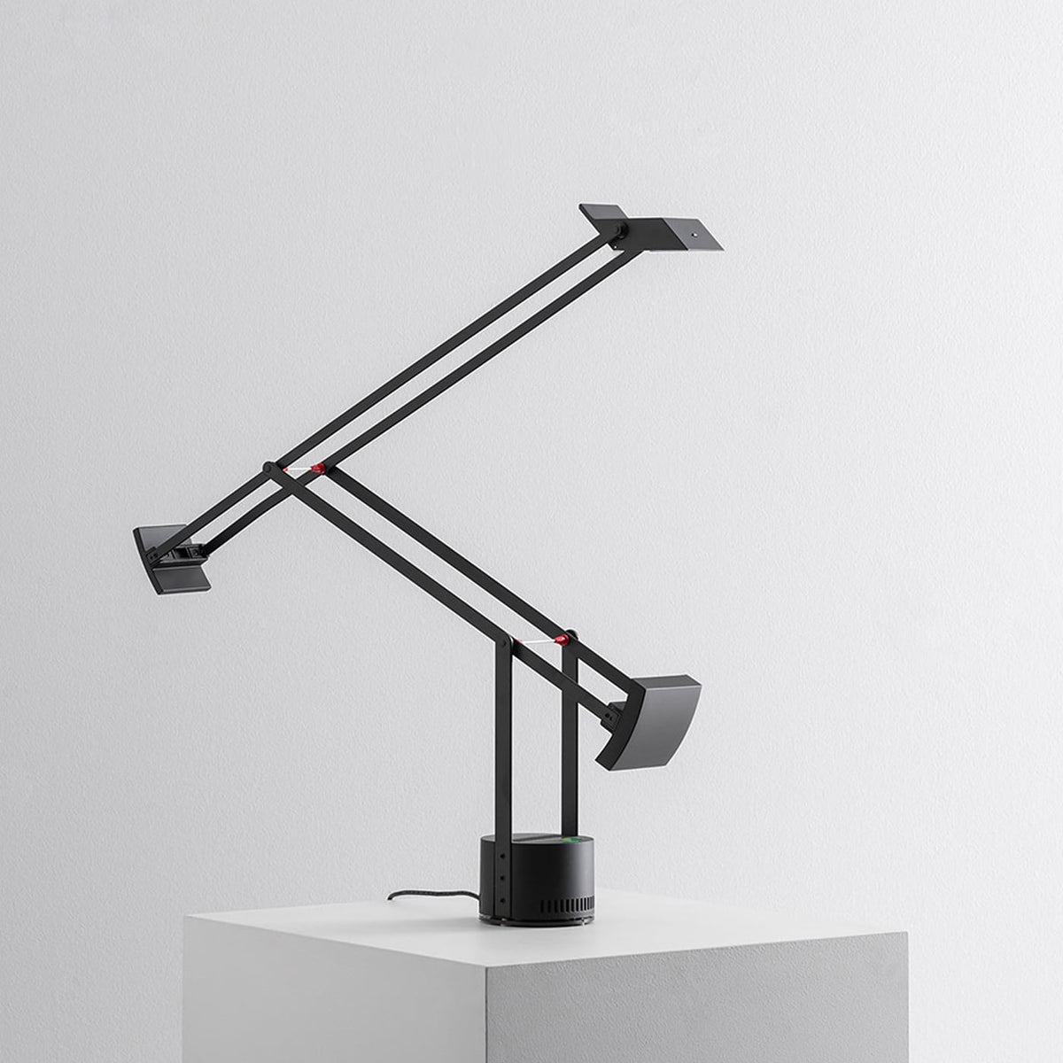 Artemide Tizio LED Lampada tavolo