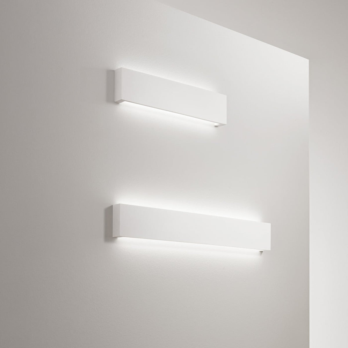 Perenz Wall Applique