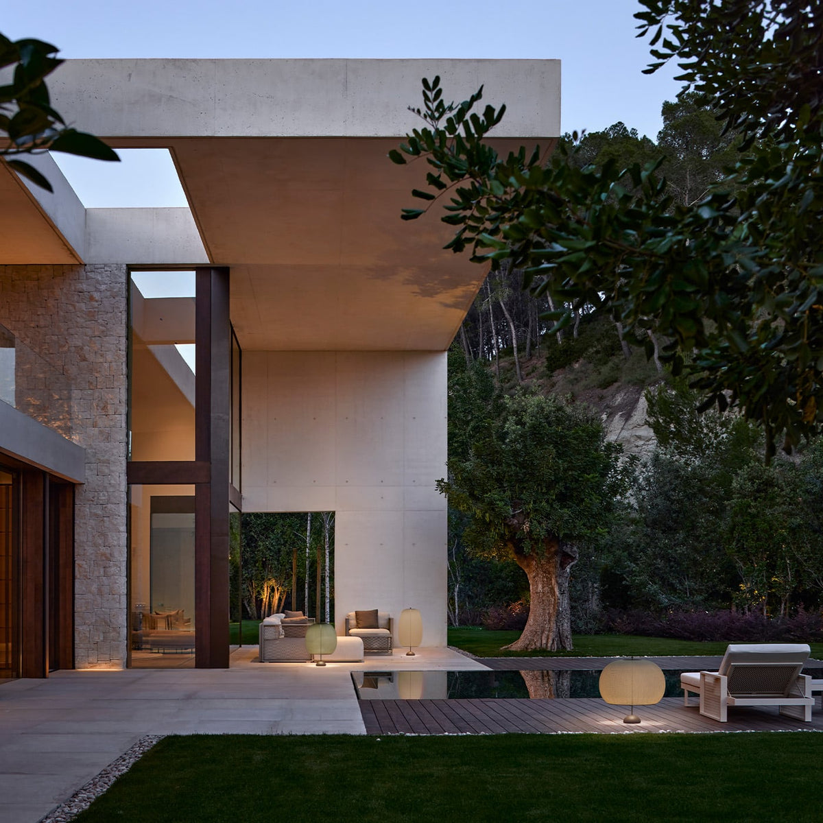 Vibia Closer Piantana Outdoor