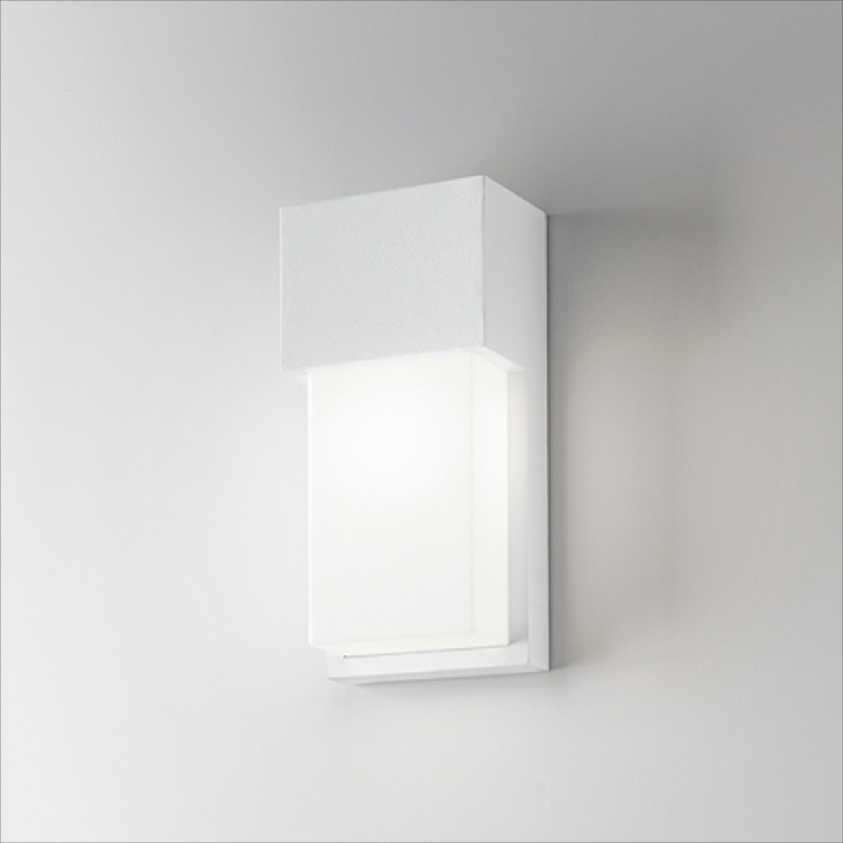 Isy EST Smart Applique Outdoor
